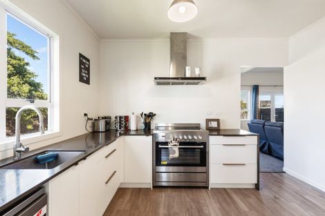 Photo of property in 48b Richmond Street, Waitara, 4320