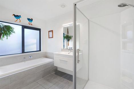 Photo of property in 136 Rowses Road, Aranui, Christchurch, 8061