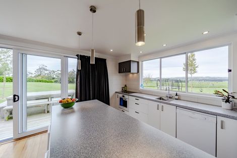Photo of property in 285 Porangahau Road, Waipukurau, 4282