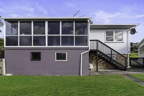 Photo of property in 1/38 Weldene Avenue, Glenfield, Auckland, 0629