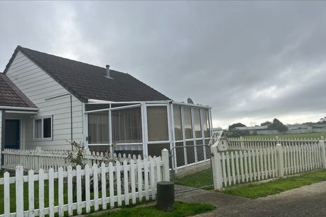 Photo of property in 3 Waimarie Park, Levin, 5510