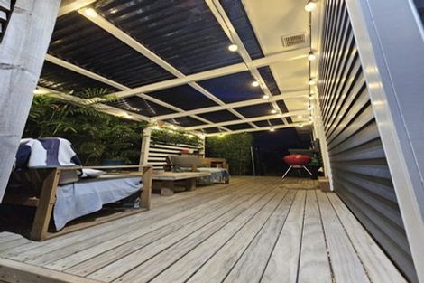 Photo of property in 5 Bayside Avenue, Te Atatu Peninsula, Auckland, 0610