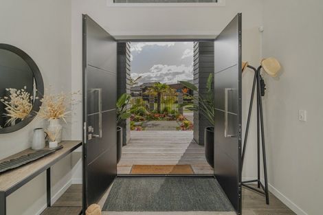 Photo of property in 13 Awatea Drive, Whitianga, 3510