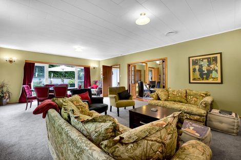 Photo of property in 1 High Road, Hawera, 4610