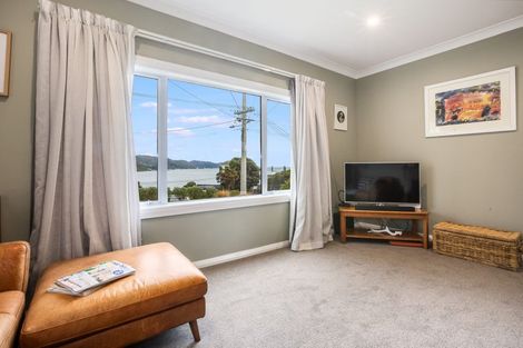 Photo of property in 15 Howard Road, Point Howard, Lower Hutt, 5013