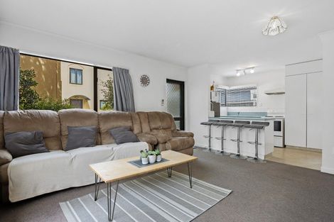 Photo of property in 2/36 Mathesons Road, Phillipstown, Christchurch, 8011