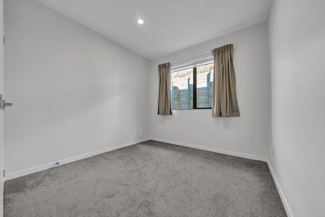 Photo of property in 13 James Elliot Way, Pokeno, 2402