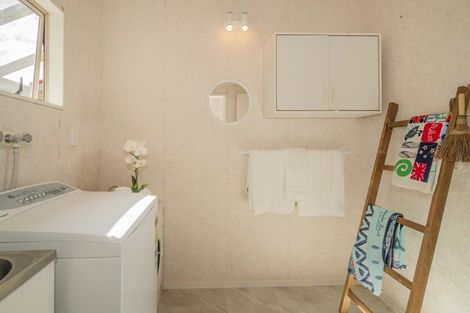 Photo of property in 76 Grange Road, Hahei, Whitianga, 3591