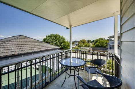 Photo of property in 36 Napier Terrace, Hospital Hill, Napier, 4110