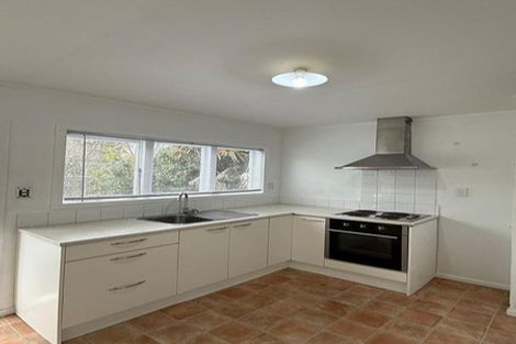 Photo of property in 9 Edwin Freeman Place, Ranui, Auckland, 0612