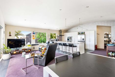 Photo of property in 44a Spinnaker Drive, Te Atatu Peninsula, Auckland, 0610