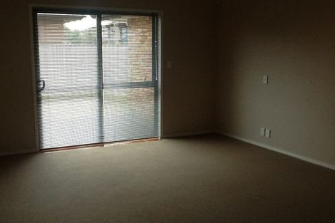 Photo of property in 487 Te Irirangi Drive, Flat Bush, Auckland, 2013