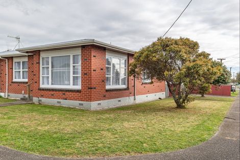 Photo of property in 57 Weraroa Road, Levin, 5510