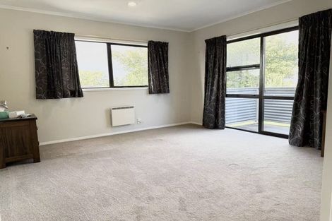 Photo of property in 24 Lexington Drive, Botany Downs, Auckland, 2010