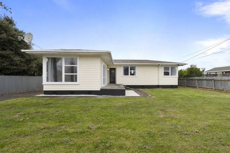 Photo of property in 3 Clifton Street, Bulls, 4818