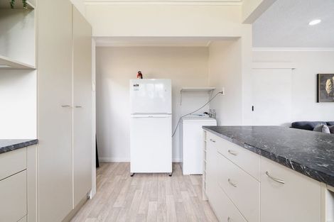 Photo of property in 489 Kaikorai Valley Road, Bradford, Dunedin, 9011