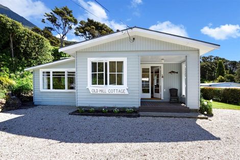Photo of property in 28 Old Mill Road, Okiwi Bay, French Pass, 7193