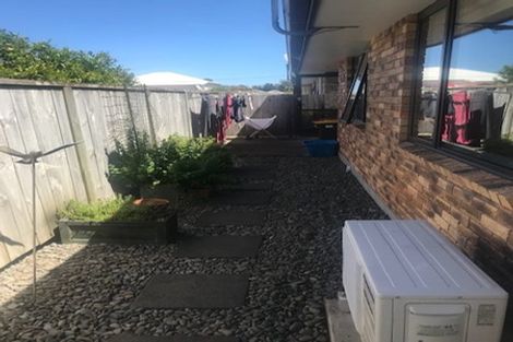 Photo of property in 10d Campbell Street, Hawera, 4610