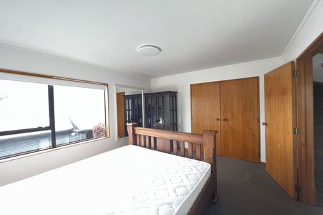 Photo of property in 11 Potter Avenue, Northcote, Auckland, 0627