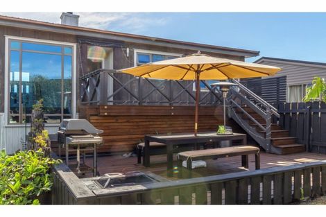 Photo of property in 10 Rishworth Avenue, Stanmore Bay, Whangaparaoa, 0932