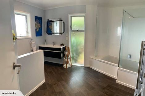 Photo of property in 21 Neri Crescent, Pomare, Rotorua, 3015