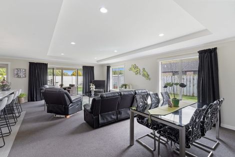 Photo of property in 9 Amokura Crescent, Flagstaff, Hamilton, 3210