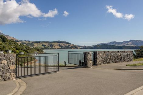 Photo of property in 25 Te Wharau Lane, Charteris Bay, Lyttelton, 8971