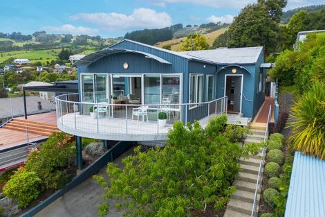 Photo of property in 40 Marine Parade, Macandrew Bay, Dunedin, 9014