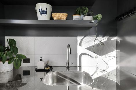 Photo of property in 77 Te Aroha Street, Hamilton East, Hamilton, 3216