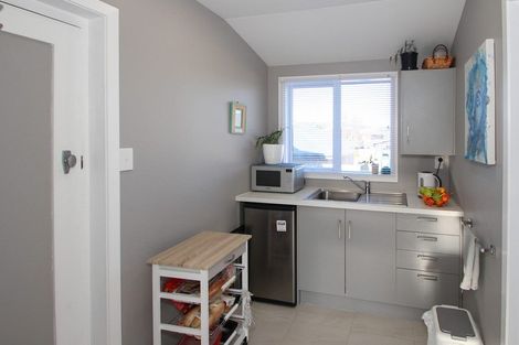 Photo of property in 2 Arthur Street, Holmes Hill, Oamaru, 9401