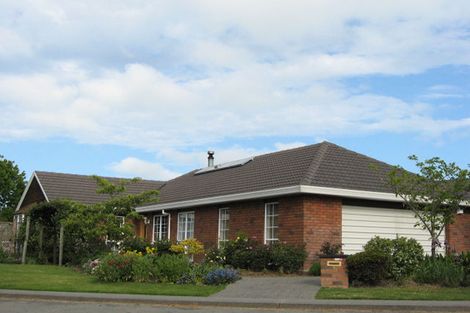 Photo of property in 39 Rickton Place, Rangiora, 7400