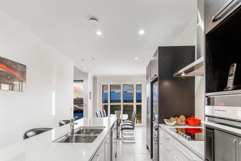 Photo of property in 16 Purchas Hill Drive, Stonefields, Auckland, 1072