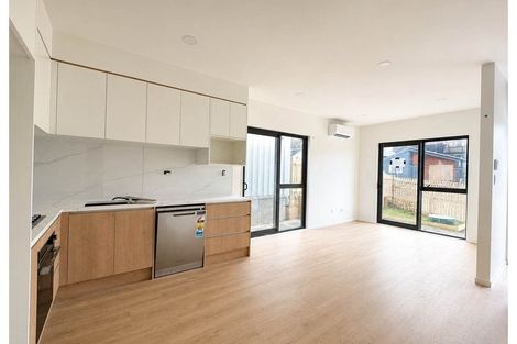 Photo of property in 10 Kopu Road, Orewa, 0931