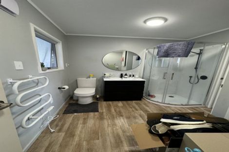 Photo of property in 147a Browns Bay Road, Browns Bay, Auckland, 0630