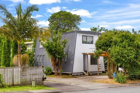 Photo of property in 1/17 Ribblesdale Road, Henderson, Auckland, 0612