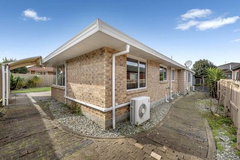 Photo of property in 58 Frank Nobilo Drive, Golflands, Auckland, 2013