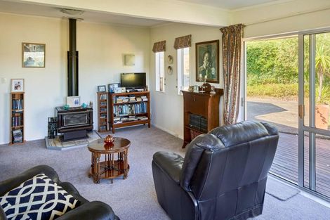 Photo of property in 10 Moray Place, Papakowhai, Porirua, 5024