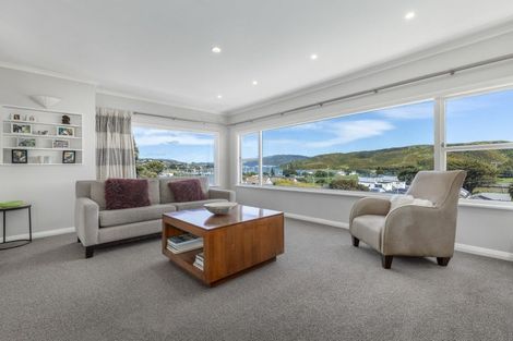 Photo of property in 68a Mana Esplanade, Paremata, Porirua, 5026