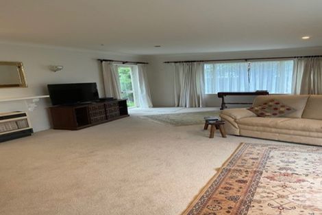 Photo of property in 31 Rosebank Grove, Waikanae, 5036