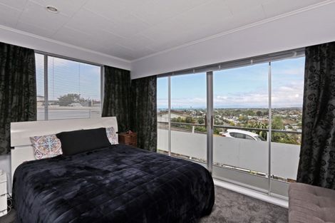 Photo of property in 3 Oliver Road, Hospital Hill, Napier, 4110