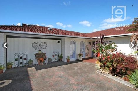 Photo of property in 11 Glenmore Road, Sunnyhills, Auckland, 2010