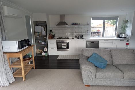 Photo of property in 15a Tuki Street, Titahi Bay, Porirua, 5022