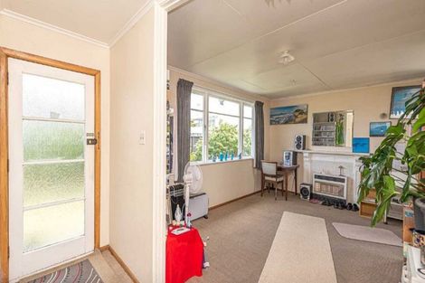 Photo of property in 27 Murch Place, Tawhero, Whanganui, 4500