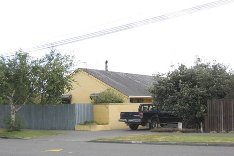 Photo of property in 449 Bower Avenue, Parklands, Christchurch, 8083