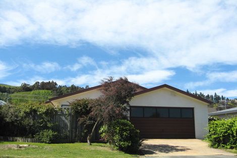 Photo of property in 21 Vining Crescent, Stoke, Nelson, 7011