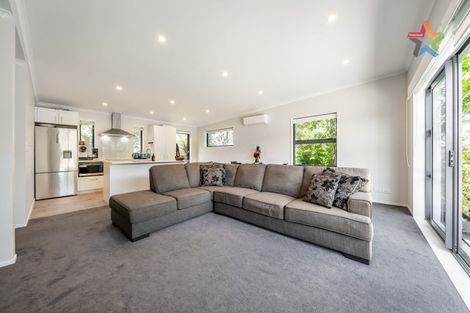 Photo of property in 394a Cambridge Terrace, Naenae, Lower Hutt, 5011