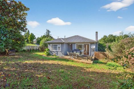 Photo of property in 17 Bickerstaffe Road, Maungaturoto, 0520