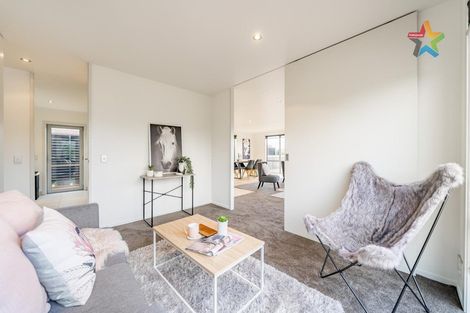 Photo of property in 18 Otonga Heights, Maungaraki, Lower Hutt, 5010