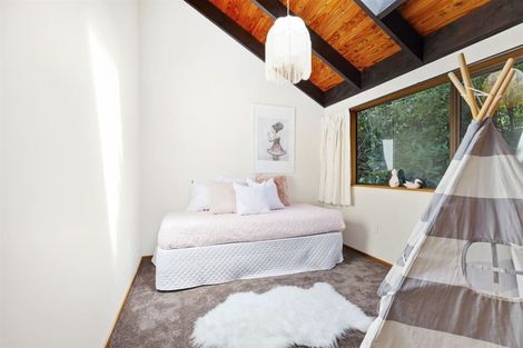 Photo of property in 172 Paremata Road, Paremata, Porirua, 5024