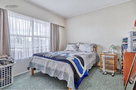 Photo of property in 2/75 Sabulite Road, Kelston, Auckland, 0602